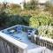 O4, Spotted Duck- Oceanside, Sound views, Foosball, Sun decks