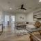 NEW Townhome - Private Hot Tub, Fire Pit & Pool at Quiet Vida-Sol Community