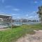 Walk to Beach Family-Friendly Galveston Home! - Galveston