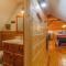 Heaven’s View Lodge, Pool, Pet Friendly - Dunlap