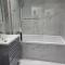 Comfortable - 1 Bed Apartment - Ideal for Work & Leisure - 5 Min to City Centre
