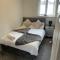 Fantastic full 3 bedroom modern apartment
