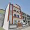 Collection O Raksha Inn Near PVR Ansal Plaza Greater Noida