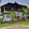 Beach Way Villa