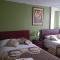 Hostal El Roble