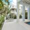 102 6Th St S-Downstairs Home