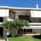 Spata Efis House