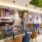 Hotel Florida -Manali Highway & 9 mins drive from Chandigarh University