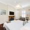 Crepe Myrtle Cottage