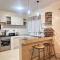 Exquisite two bedroom Penthouse-Fully Furnished at 360 Luxury