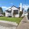 Picture Perfect Bungalow in the heart of DT Vancouver