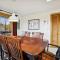 Spacious, Upgraded Premier Condo, best of everything Highridge A18
