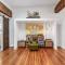 Modern Stylish 2 BR in Historic St. Johns