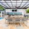 Casa Tropicana - Heated Pool, Game Room & Mins from beach - شاطئ هالانديل