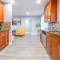 Casa Tropicana - Heated Pool, Game Room & Mins from beach - شاطئ هالانديل