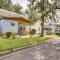 Inviting Quincy Cottage Walk to Historic Downtown