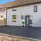 Parkside 2 bedroom house near Dunfermline & Edinburgh
