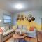 Ann Arbor Home with Deck, 2 Mi to Michigan Stadium!