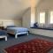 Summit House Armidale - 2 or 4 Bedrooms