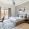 Amazing BeachFront Apartments near Atlantis Waterpark by Simply Comfort Sarai Palm Jumeirah