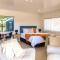 Onetangi Beach Stays Studio 2 - Coast & Country