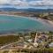 Hosts on the Coast - Views over Whiti Terrace