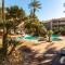 Rio-Adjacent 2BR Pool, Gym, Free Parking