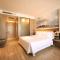 Atour Hotel Yantai South Station Yingchun Street