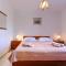 Apartment Alba-5 by Interhome - 罗维尼