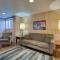 5 Mi to Dtwn Pet-Friendly Wheatland Twin Home!