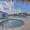 Galveston Home with Pool Access, Walk to Beaches! - 加尔维斯敦