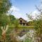 Rhosllyn Retreats - Lakeside Lodge