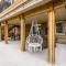 Walk-out Basement Apartment with Private Entrance