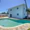 One Piece ~ Duplex with Pool ~ 2 Minutes from Beach Flagler Avenue - New Smyrna Beach