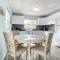 One Piece ~ Duplex with Pool ~ 2 Minutes from Beach Flagler Avenue - New Smyrna Beach