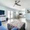 Bikini Top Duplex with Pool ~ 2 Minutes from Beach Flagler Avenue - New Smyrna Beach