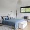 La Maison LEperon, stylish 5 star villa surrounded by vineyard near Saint Emilion