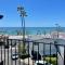 SurfView VR - Best Ocean and Pier View, 5 mins to Beach, Cozy Patio, Pet Friendly