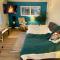 SurfView VR - Best Ocean and Pier View, 5 mins to Beach, Cozy Patio, Pet Friendly