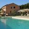 Elegant apartment only 1 hour from Rome