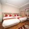 Redstone Regency Hotel