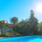 Bright Farmhouse in Montecatini Terme with Swimming Pool