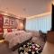 Howard Johnson Paragon Hotel Beijing Centra Provide tourism and ticketing service