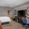 Hampton Inn & Suites State College at Williamsburg Square - State College