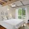 Coastal Cottage with Pool at Copacabana - Copacabana