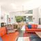 Killcare Beach Abode with AC