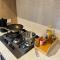 New Retro Style 2Bedrooms Max for 6 in Heart of CBD