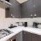 Bright and Quiet 2-bed 2-bath with Great Patio - London