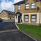 Family home sleeps 6 plenty of parking