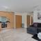 OnSiteStays - Contemporary 2 Bed Apt with Ensuite, 2 x Free Parking Spaces & a Balcony - 达特福德